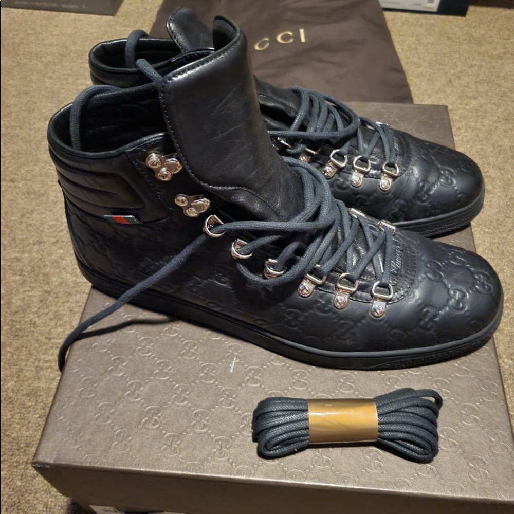 Gucci Mens sneaker.